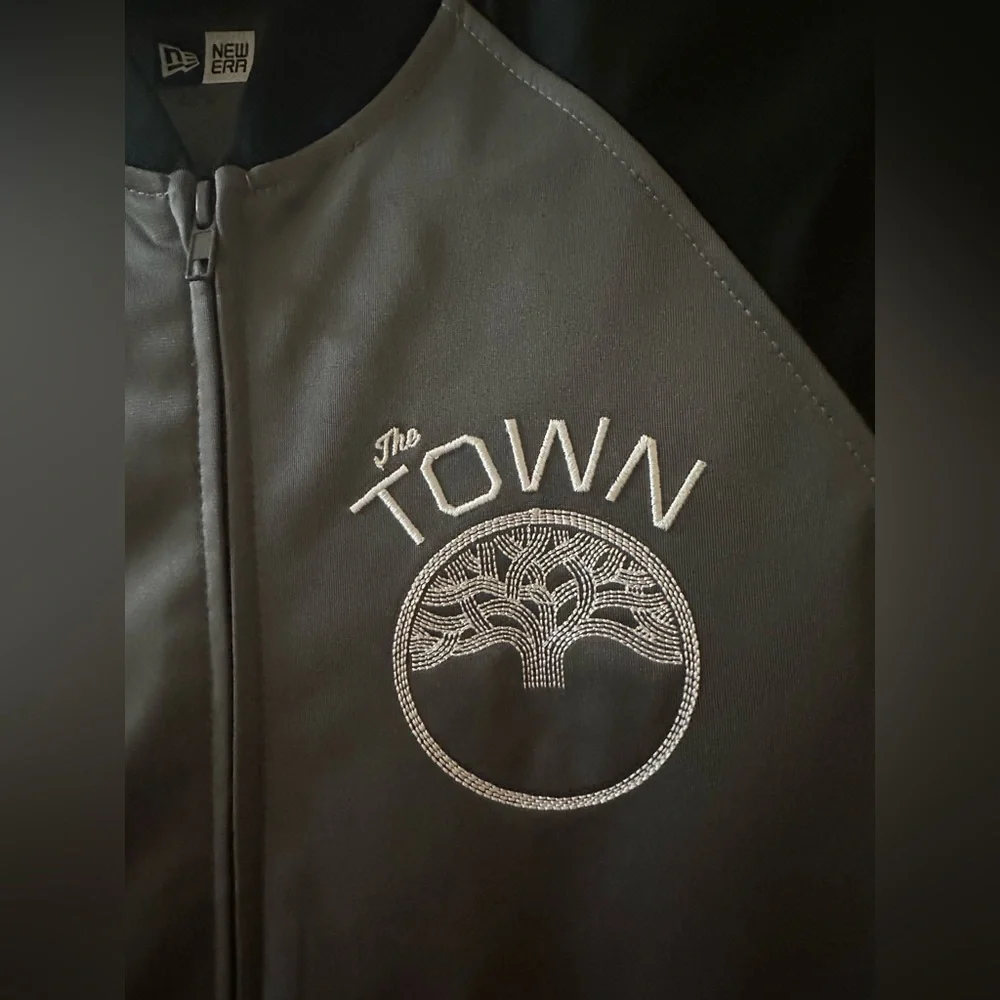 Golden State Warriors Jacket - Picture 2 of 8